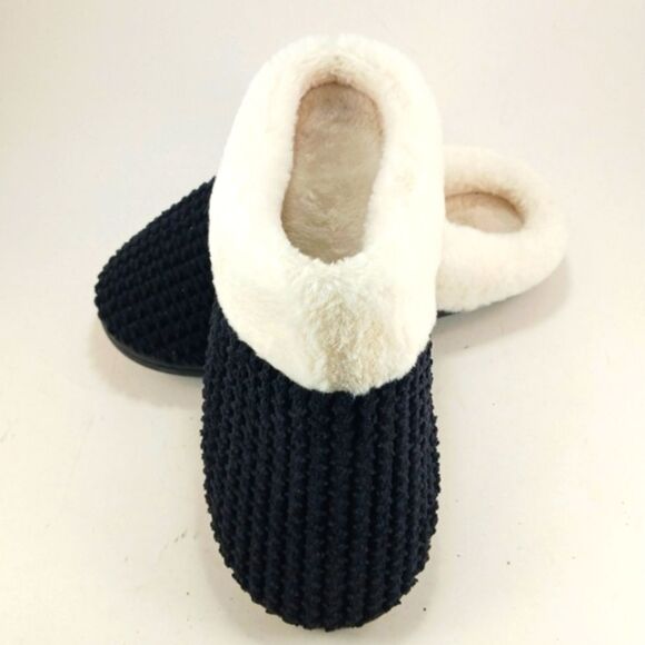 Fuzzy House Slippers For Women Indoor/ Outdoor Winter Warmth Black 40/41 7-8 .US - Picture 2 of 7